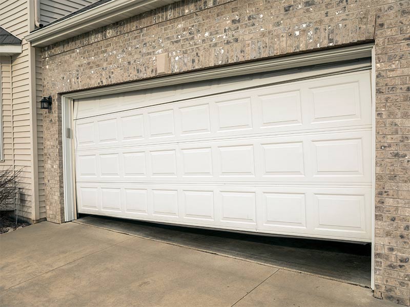 Featured image for “Why Isn’t My Garage Door Closing?”